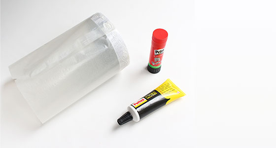 Transparente Folie und Klebstoff